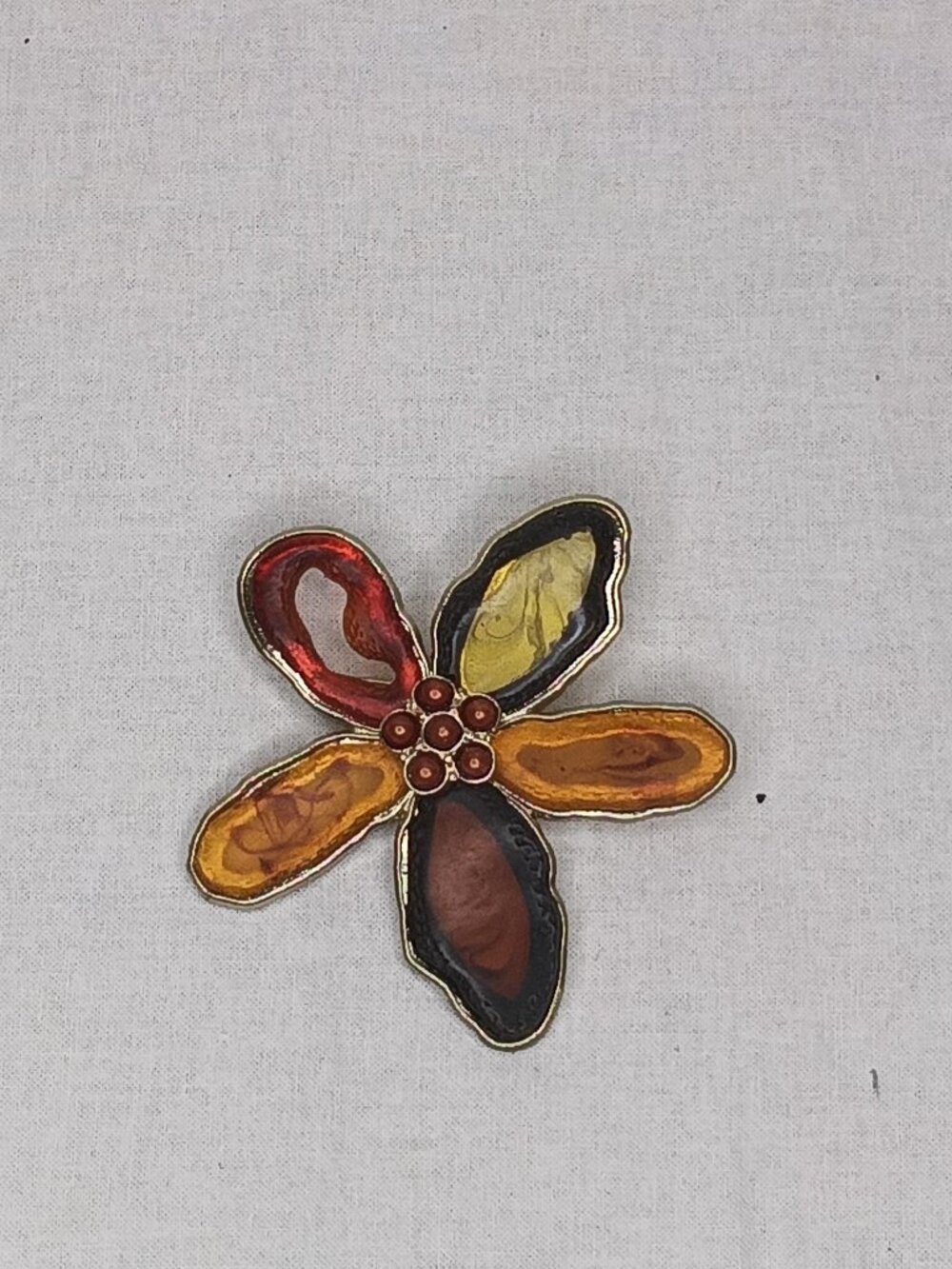 Flower Pin - Picture 3 of 4